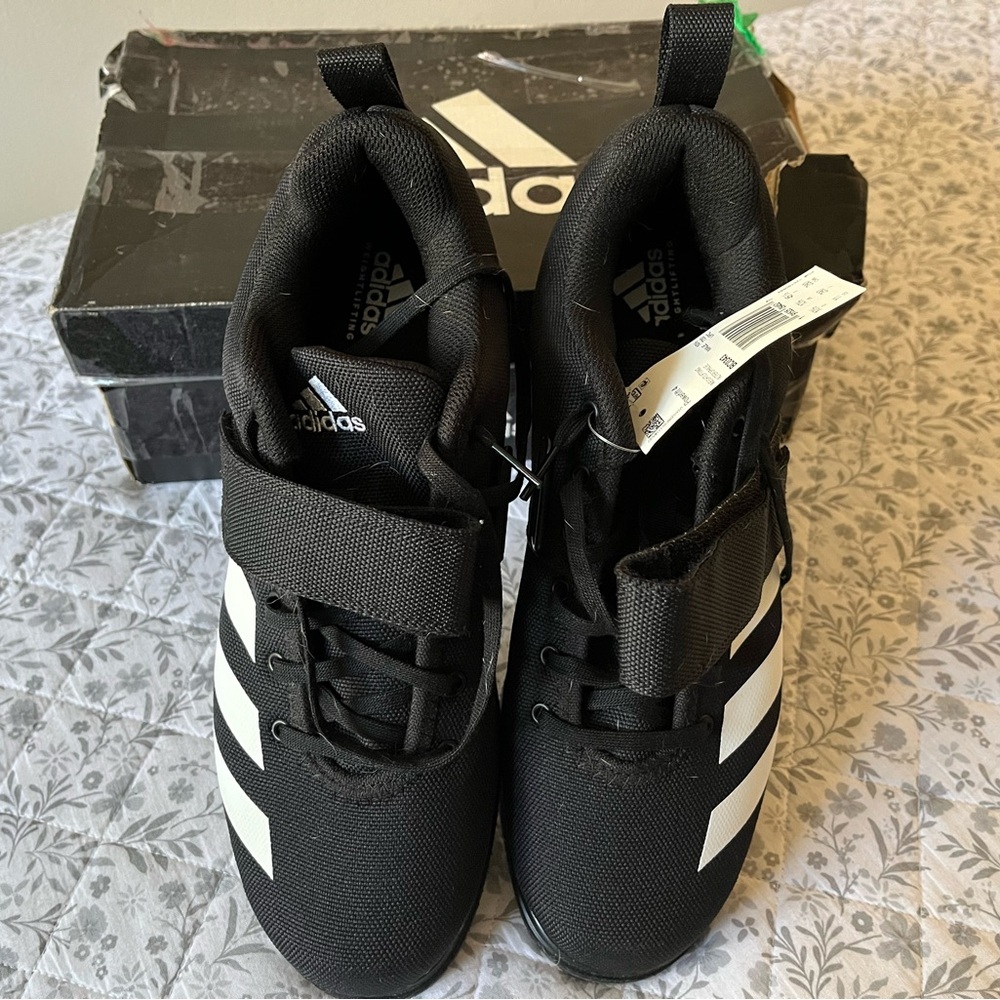 NWT Adidas Powerlift 4